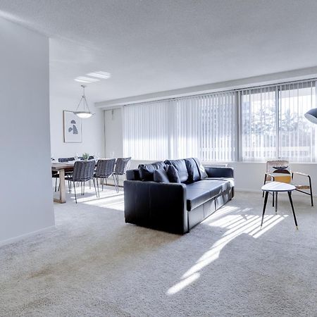 Spacious 2 Bedrooms Apt @Crystal City With Gym Arlington Extérieur photo