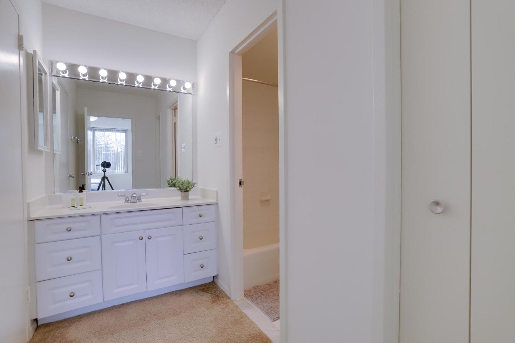 Spacious 2 Bedrooms Apt @Crystal City With Gym Arlington Extérieur photo